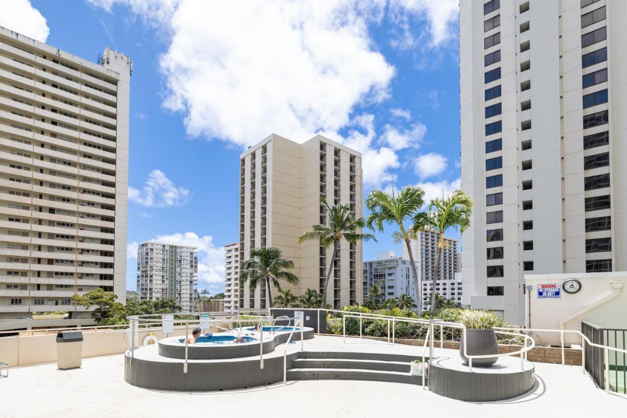 Aloha Vibes With Ocean Views, Near Beach & Parking! ホノルル エクステリア 写真