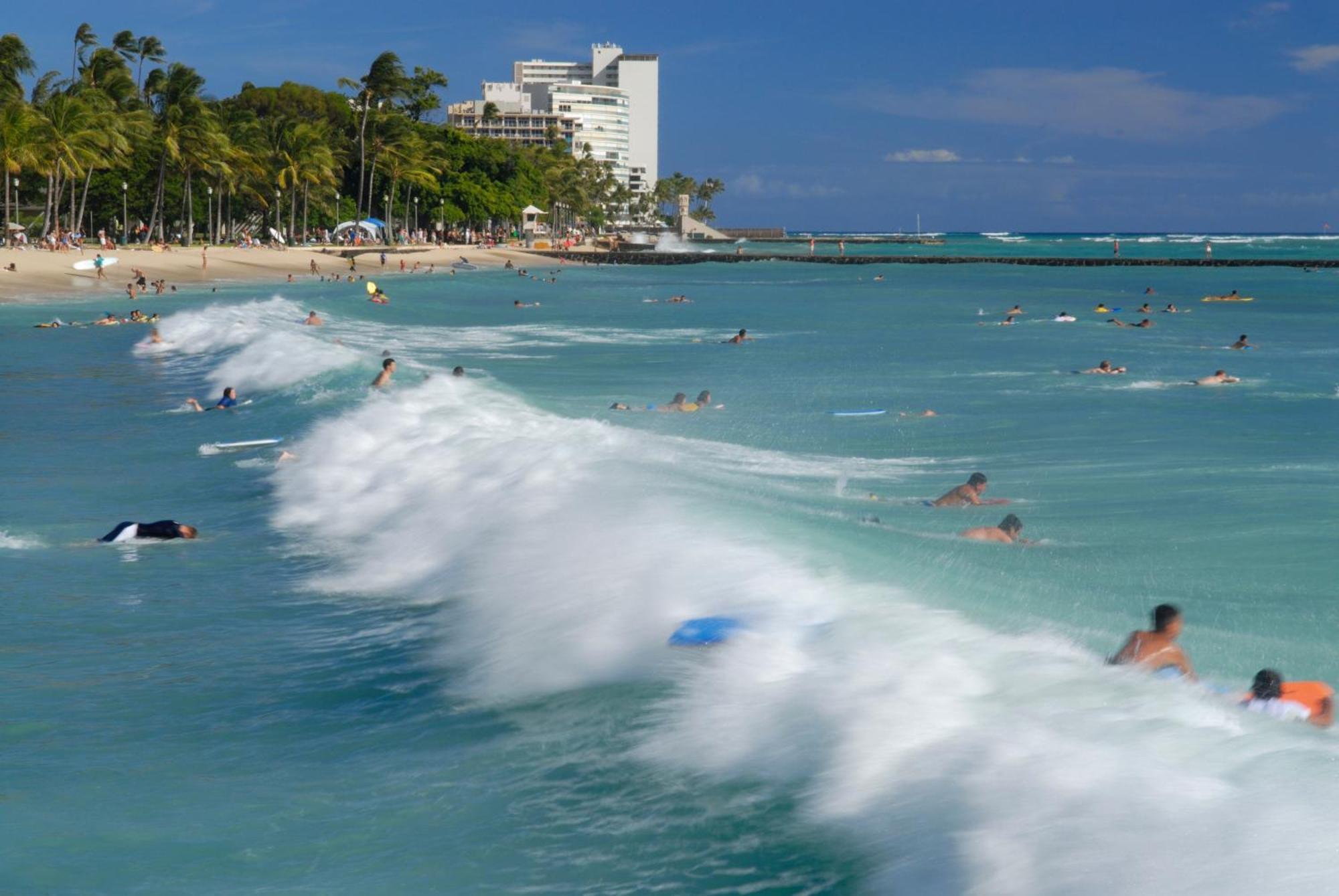 Aloha Vibes With Ocean Views, Near Beach & Parking! ホノルル エクステリア 写真