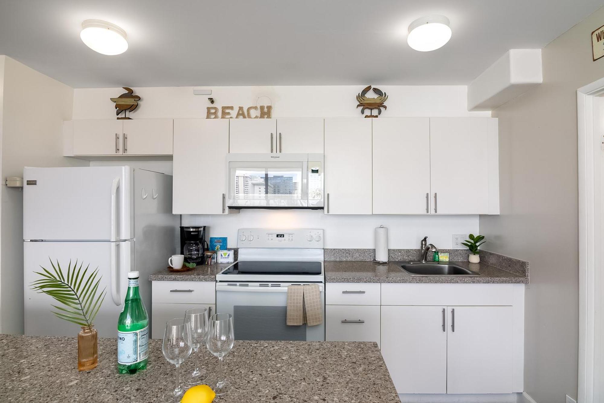 Aloha Vibes With Ocean Views, Near Beach & Parking! ホノルル エクステリア 写真