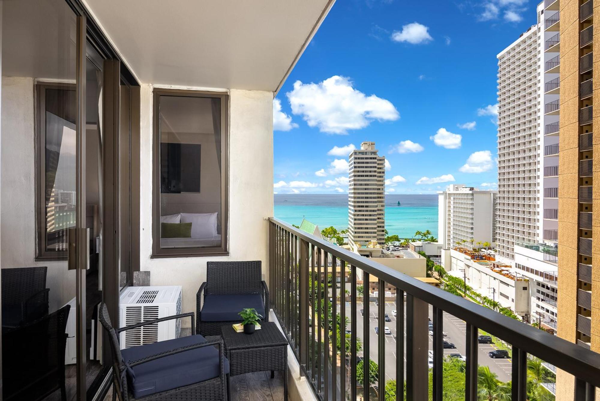 Aloha Vibes With Ocean Views, Near Beach & Parking! ホノルル エクステリア 写真